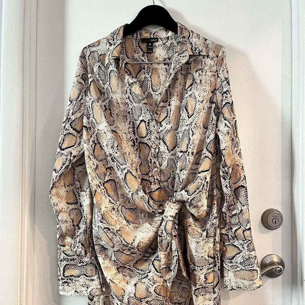 Aqua Tie-front Long Sleeve Faux Wrap Size Large